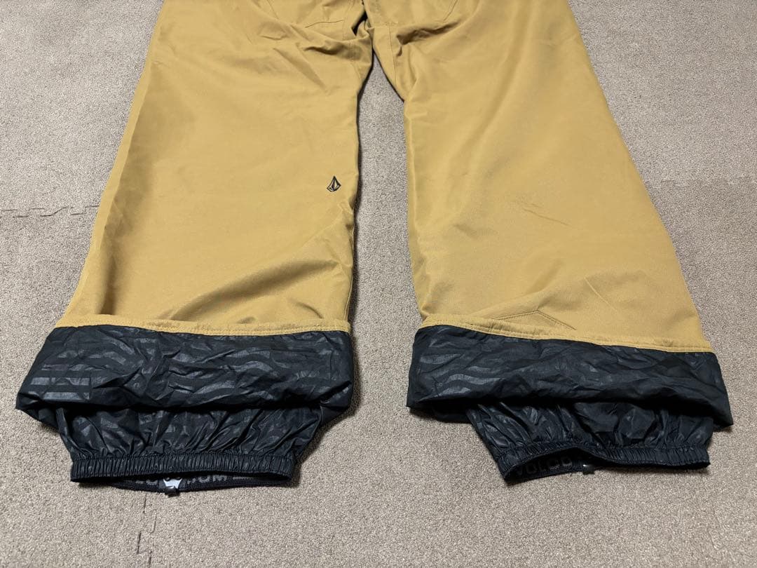 【中古美品】　Lサイズ VOLCOM ウェア上下セット ZIP-TECH