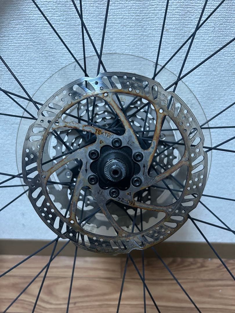 BONTRAGER KOVEE TLR 完組ホイール　DEORE スプロケ付き