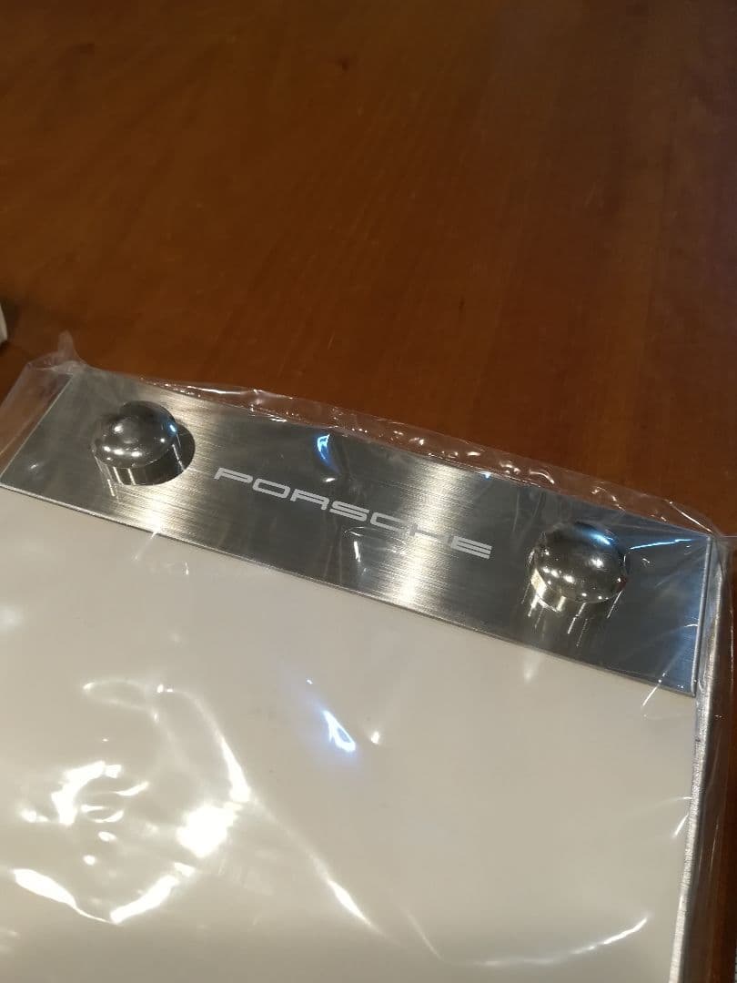 ✨PORSCHE ポルシェ 重厚感あるステンレス台のメモ帳