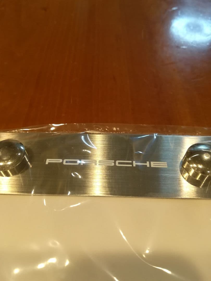 ✨PORSCHE ポルシェ 重厚感あるステンレス台のメモ帳