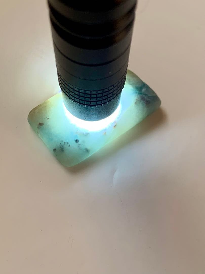 宝石質　糸魚川入りコン沢青翡翠　10g 原石　青ひすい　水石　根付　国産鉱物標本