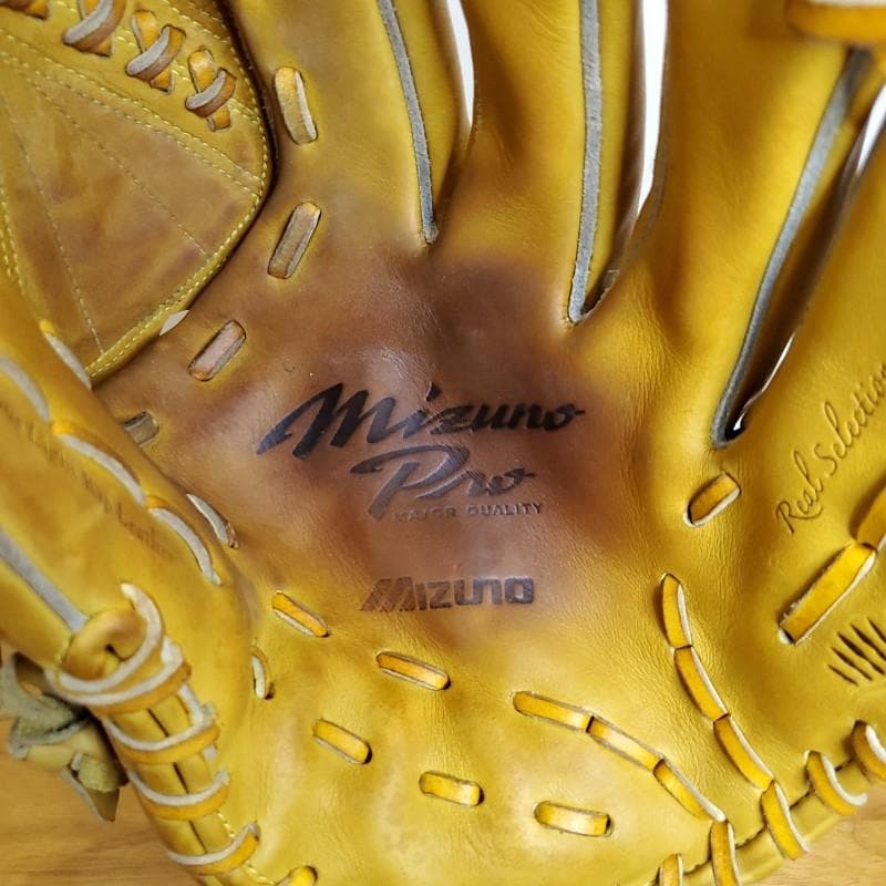 ミズノプロ MizunoPro リアルセレクション 良品 投手用 硬式グローブ