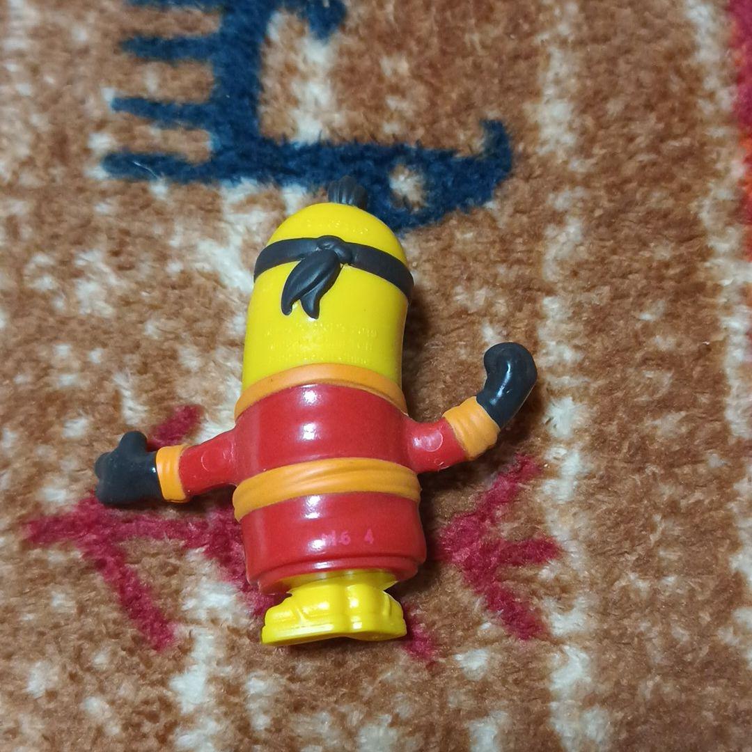 ミニオンのフィギュア2個