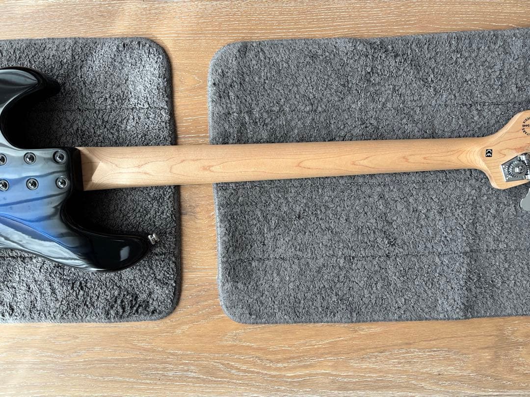 G&L L-2000 エレキベース TRIBUTE ブルーバースト