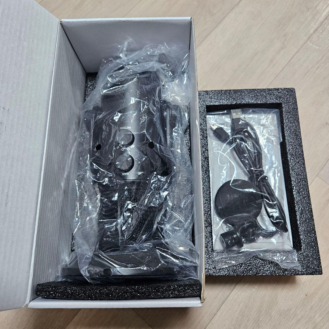 ​【美品】Blue Yeti BM400BK コンデンサーマイク 使用10回程度