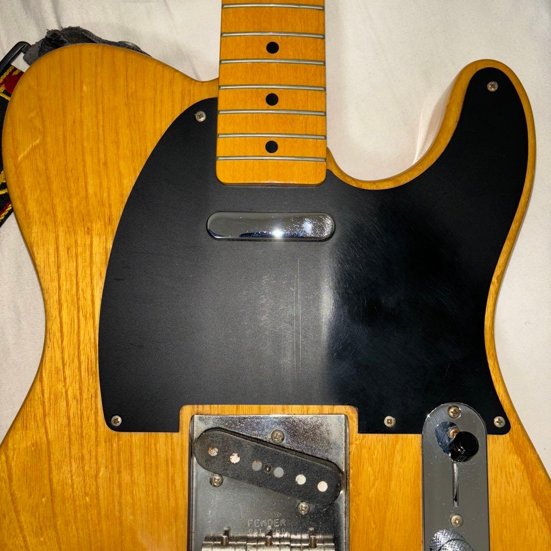 Fender Japan \"TELECASTER\" Sシリアル ストラップ付き