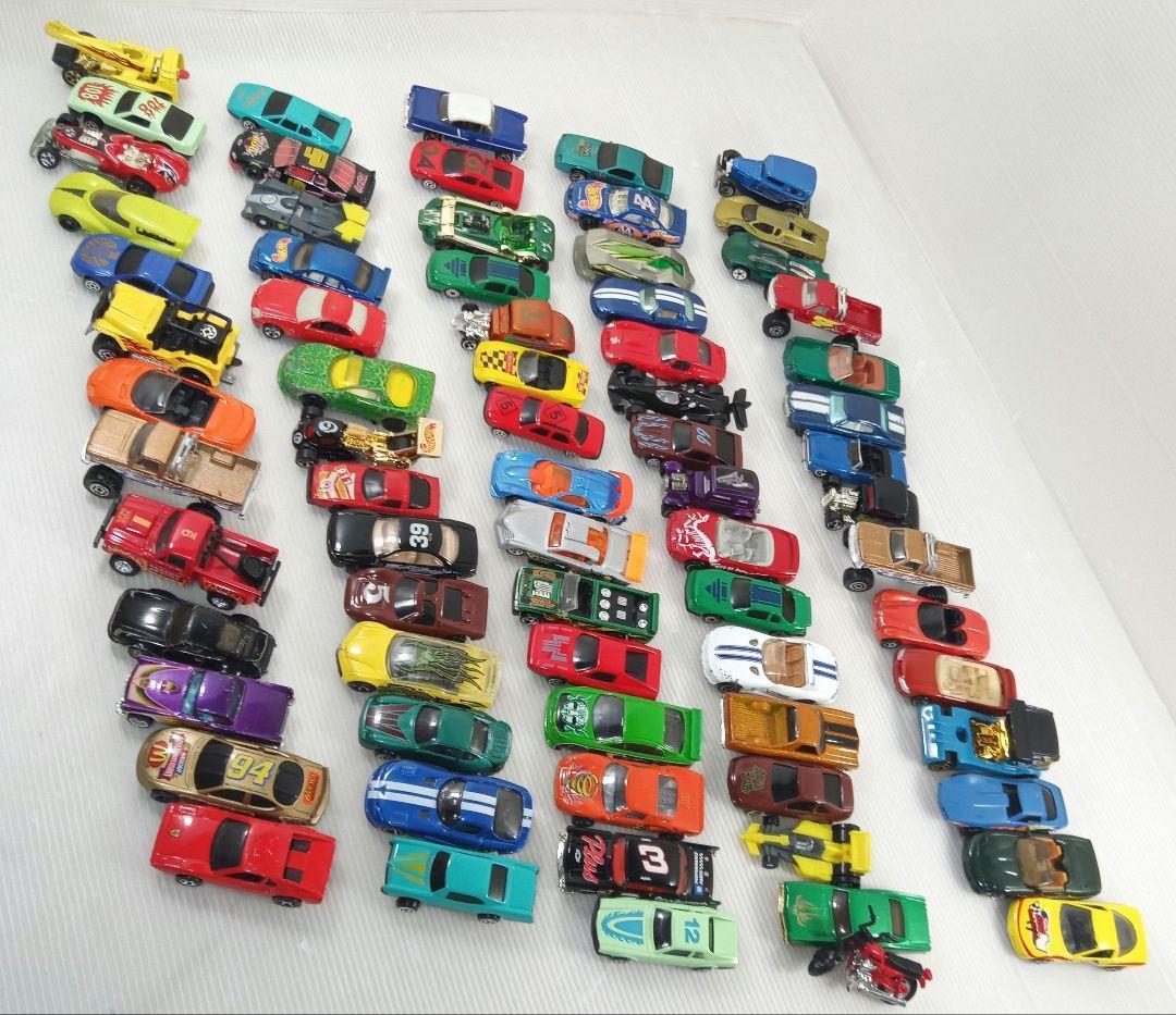 ホットウィールケース＋ミニカー75台