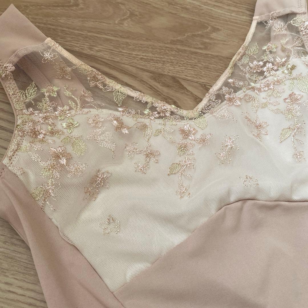 チャコット【Nela ライン】ノースリーブレオタード Mサイズ