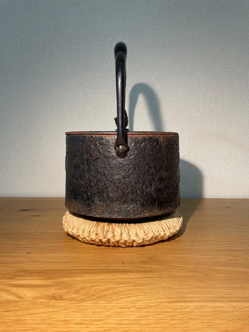 0290 岩鋳 南部鉄器・南部鉄瓶 18型寸同松 急須