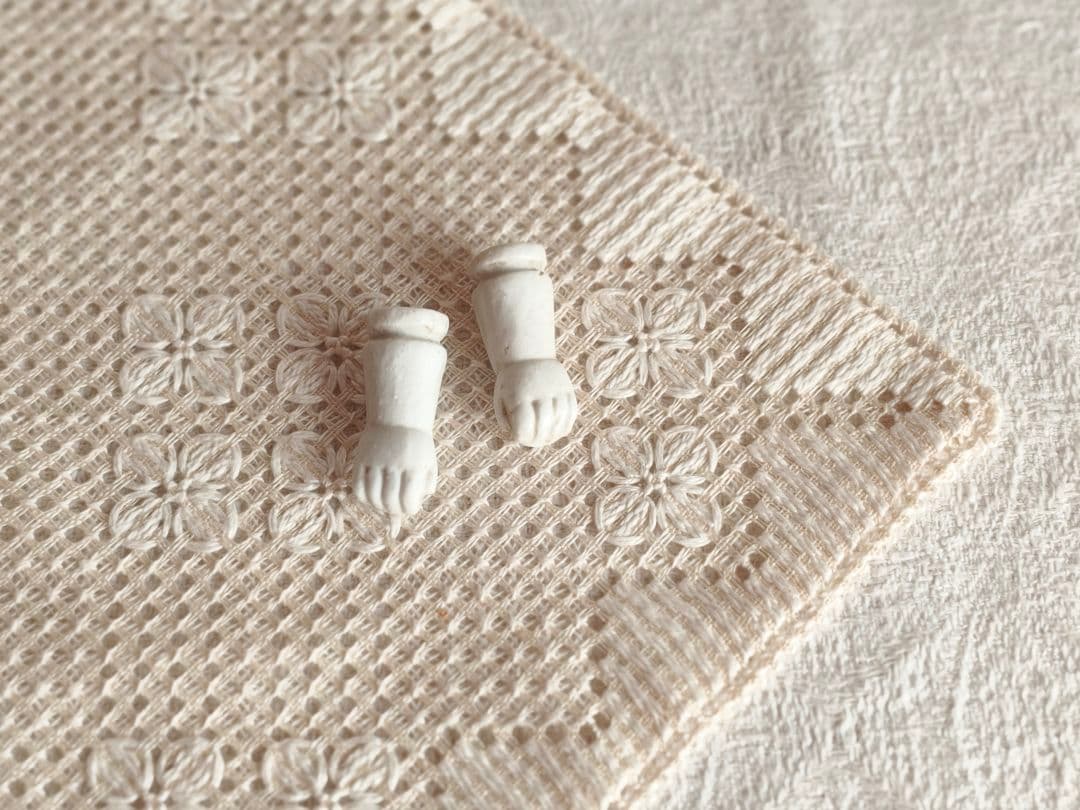 * vintage parts ୨୧ * 陶器の小さな 手 ハンド