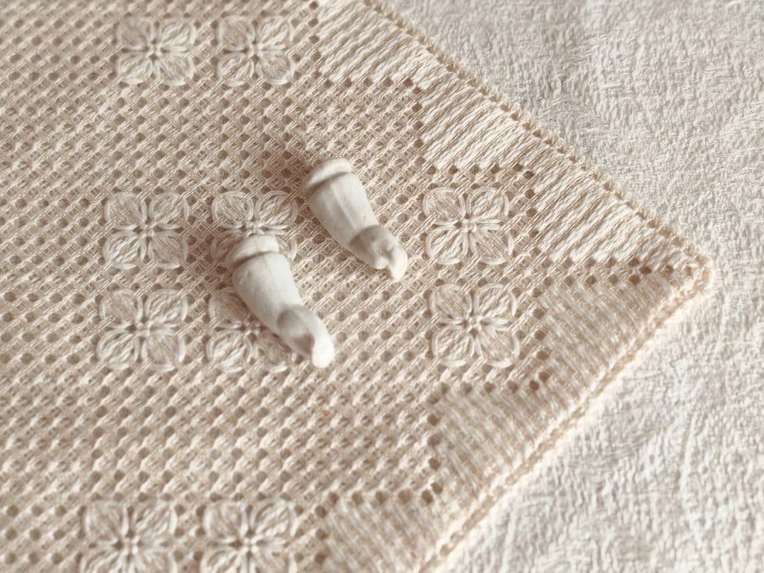 * vintage parts ୨୧ * 陶器の小さな 手 ハンド