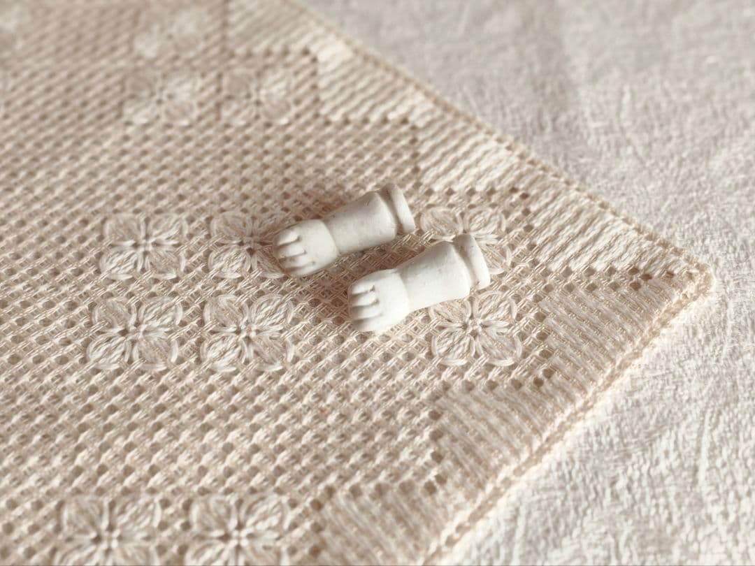 * vintage parts ୨୧ * 陶器の小さな 手 ハンド