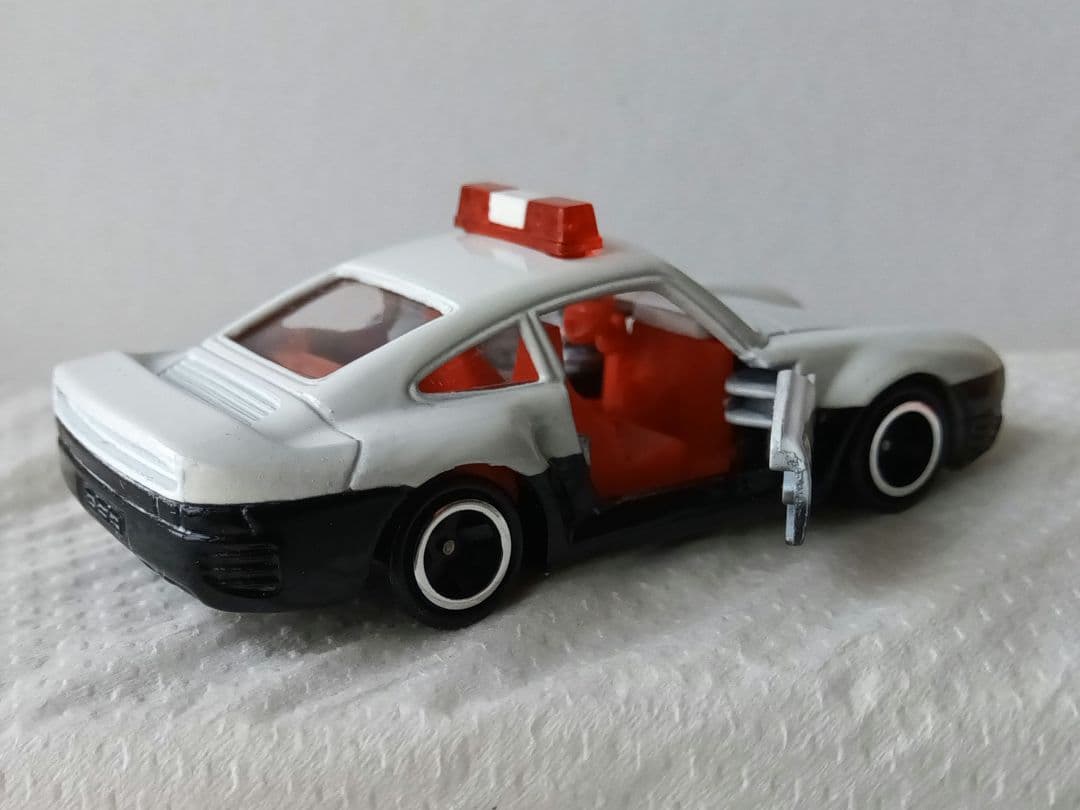ミニカー トミカNo.106 ポルシェ959 パトロールカー (日本製トミカ)