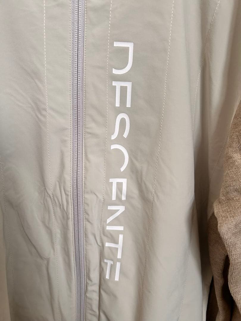 DESCENTE フルジップニットジャケット ホワイト/ベージュ