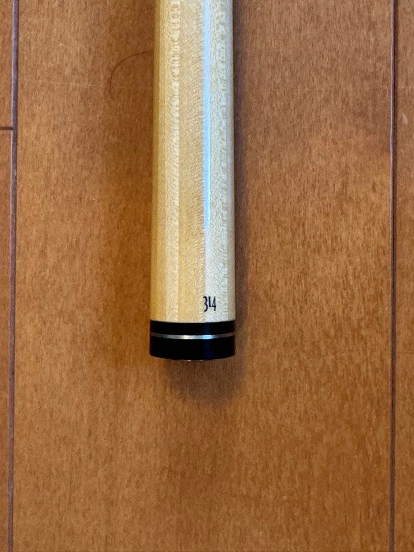 Predator 314 ビリヤードキュー 黒と白のコンビネーション （2本）