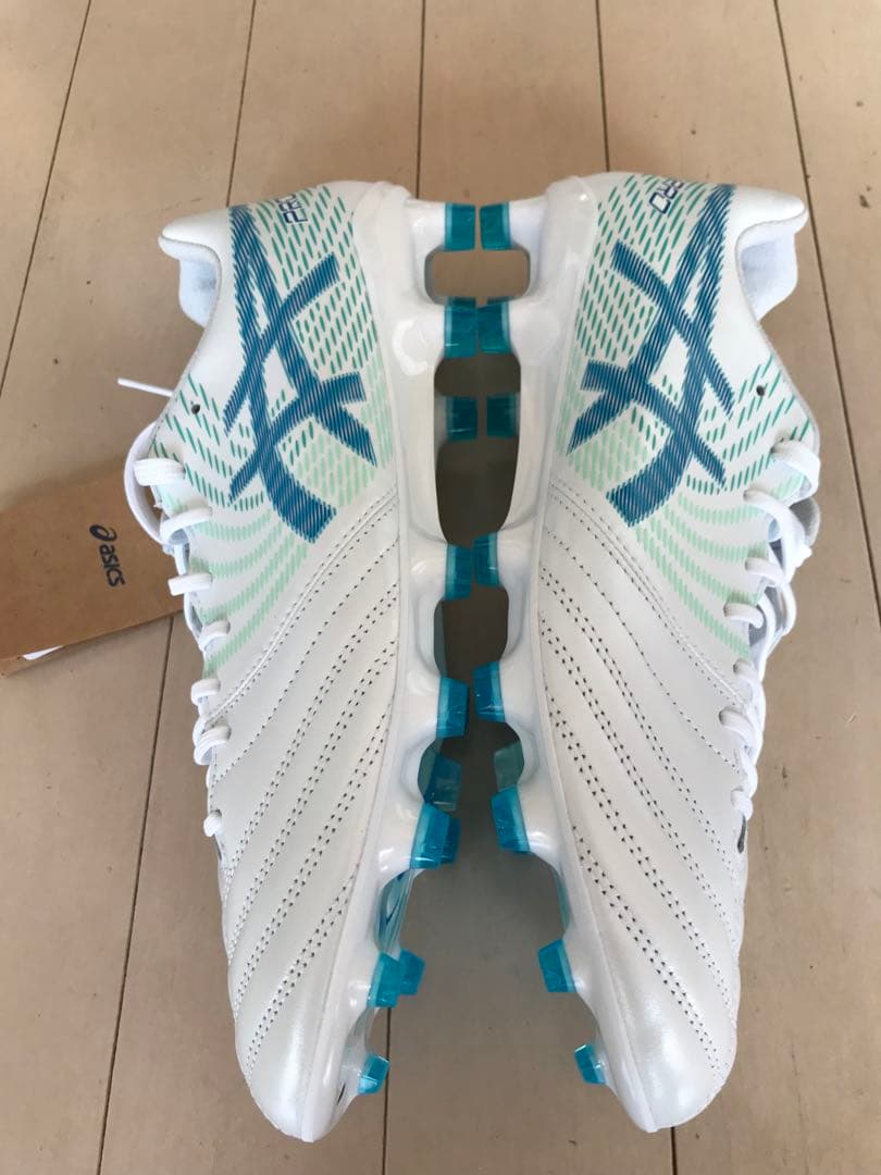 DSライトXフライプロ2 白/サックス　26.5㎝　新品。