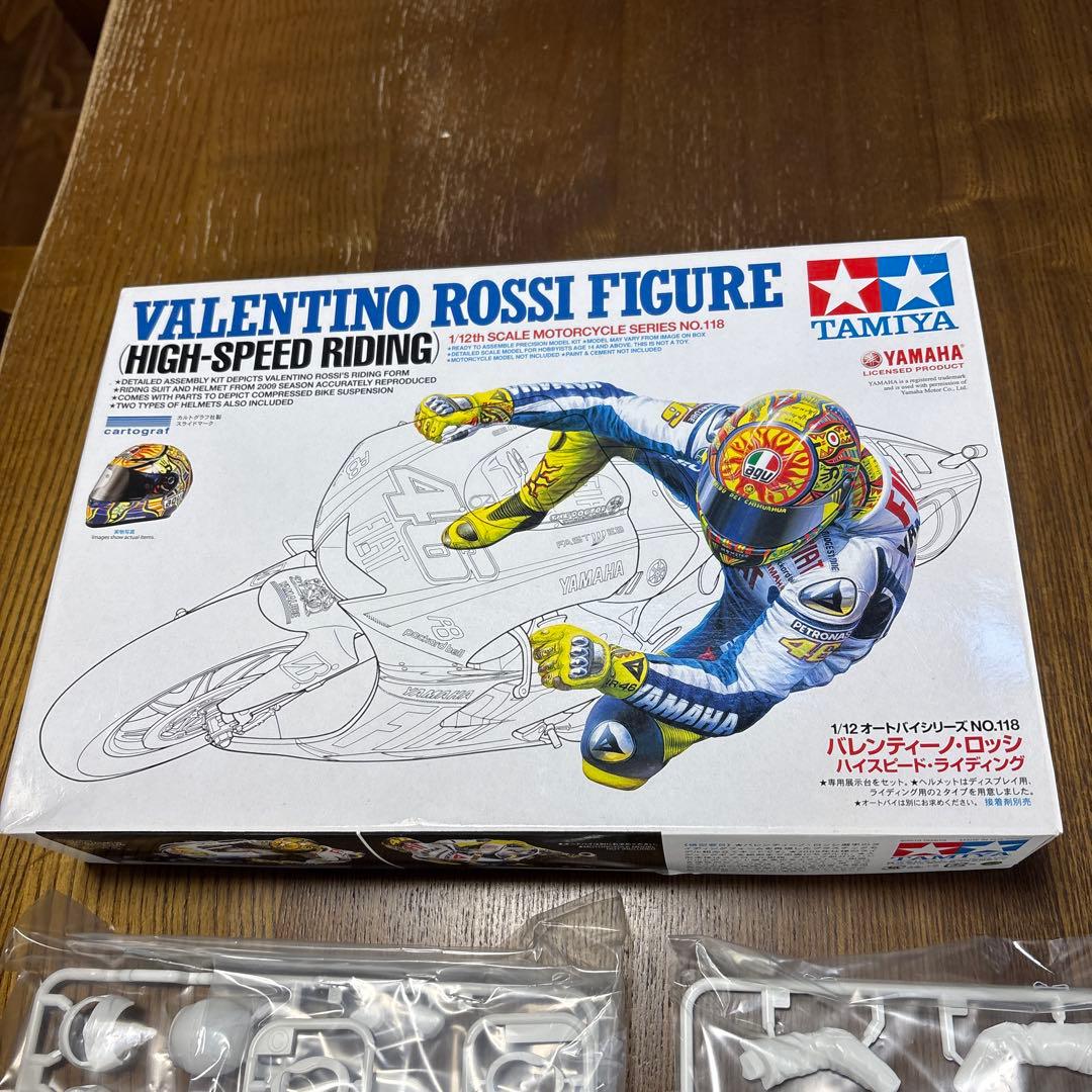 タミヤ　オートバイ　1/12 プラモデル　YZR-M1 ‘19 制作セット