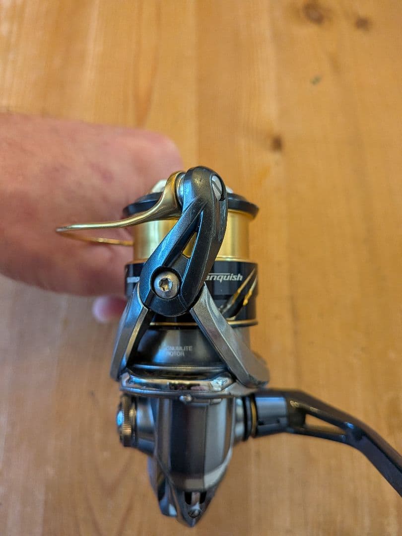 SHIMANO 16Vanquish C2000HGS スピニングリール