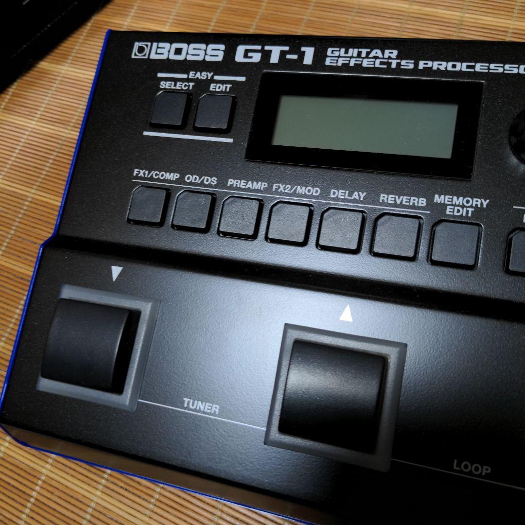 BOSS GT-1 ギターエフェクター　教本、純正アダプター付き