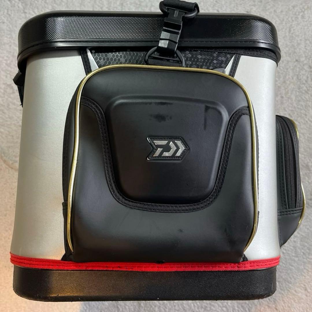 ダイワト ーナメント クールバッグ 38シルバー