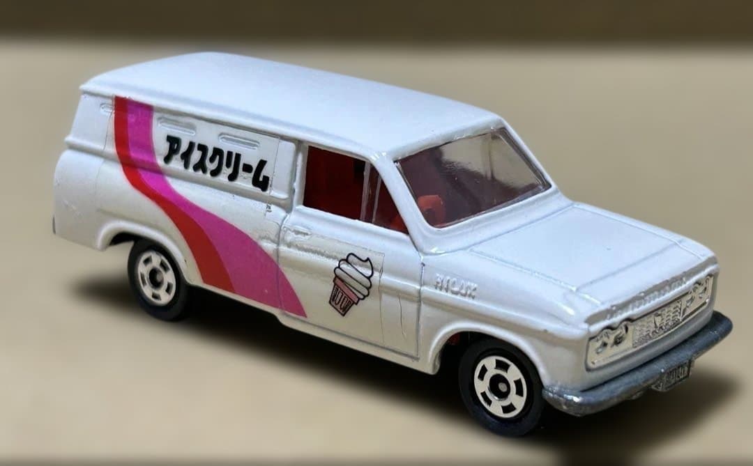 日本製 トミカ トヨタ ハイラックス アイスクリーム