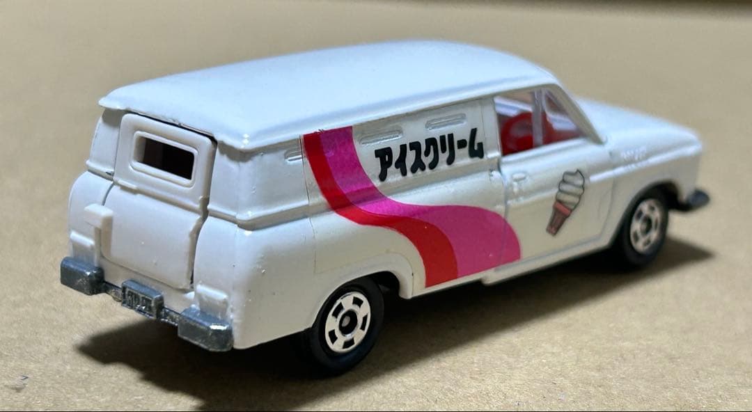 日本製 トミカ トヨタ ハイラックス アイスクリーム