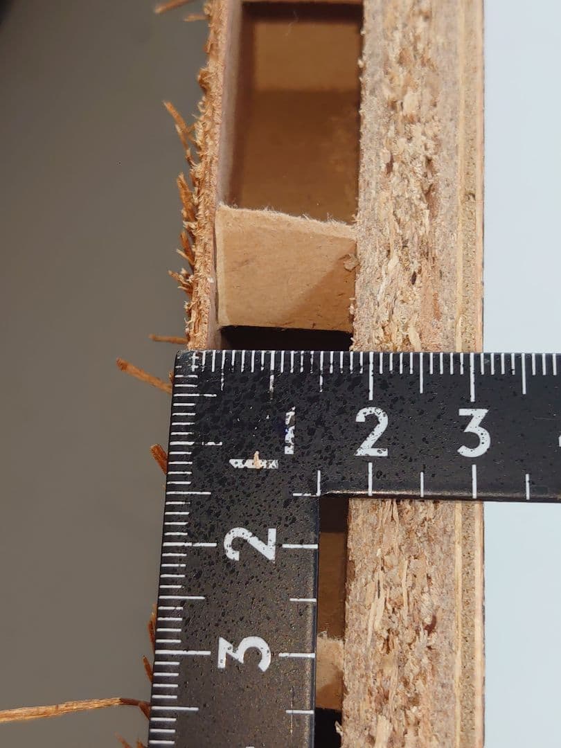 【其の35】中古テーブルを加工するパチスロ実機を2台置く台（シンプルスタンド）