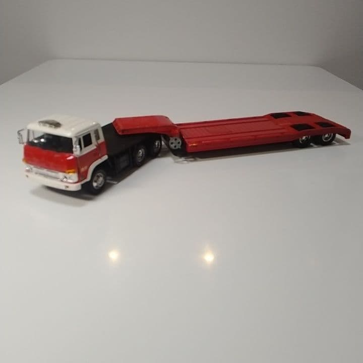 まる　ダイヤペットT-95 三菱ふそう 重機積載トレーラー