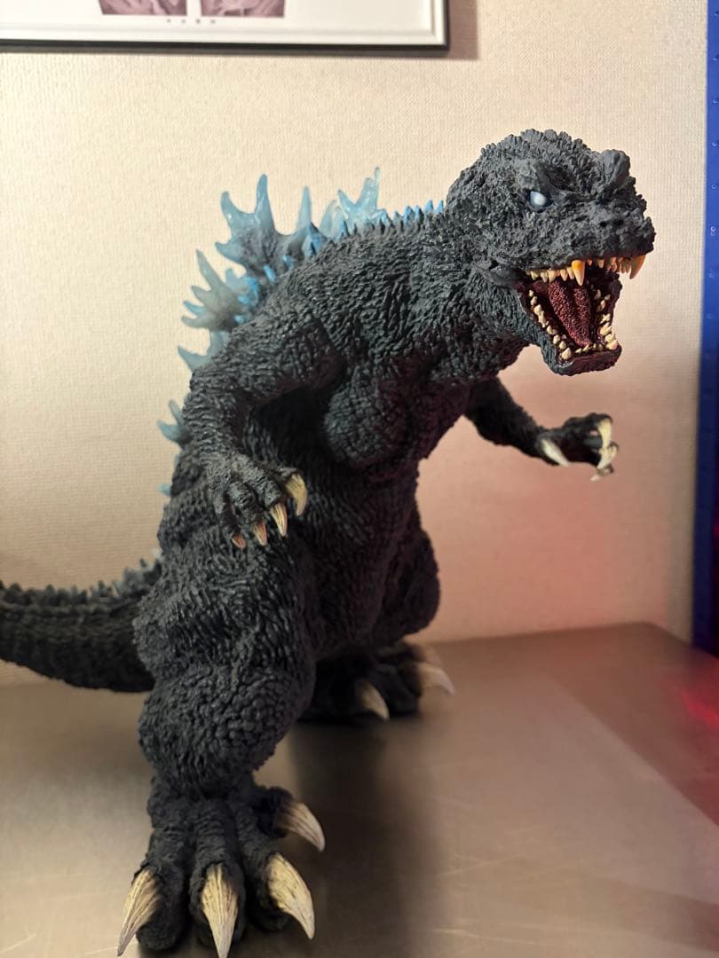 ギガンティックシリーズ ゴジラ(2001)背びれ発光イメージVer. 本体のみ