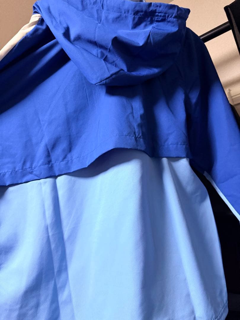 Under Armour フルジップウィンドブレーカー