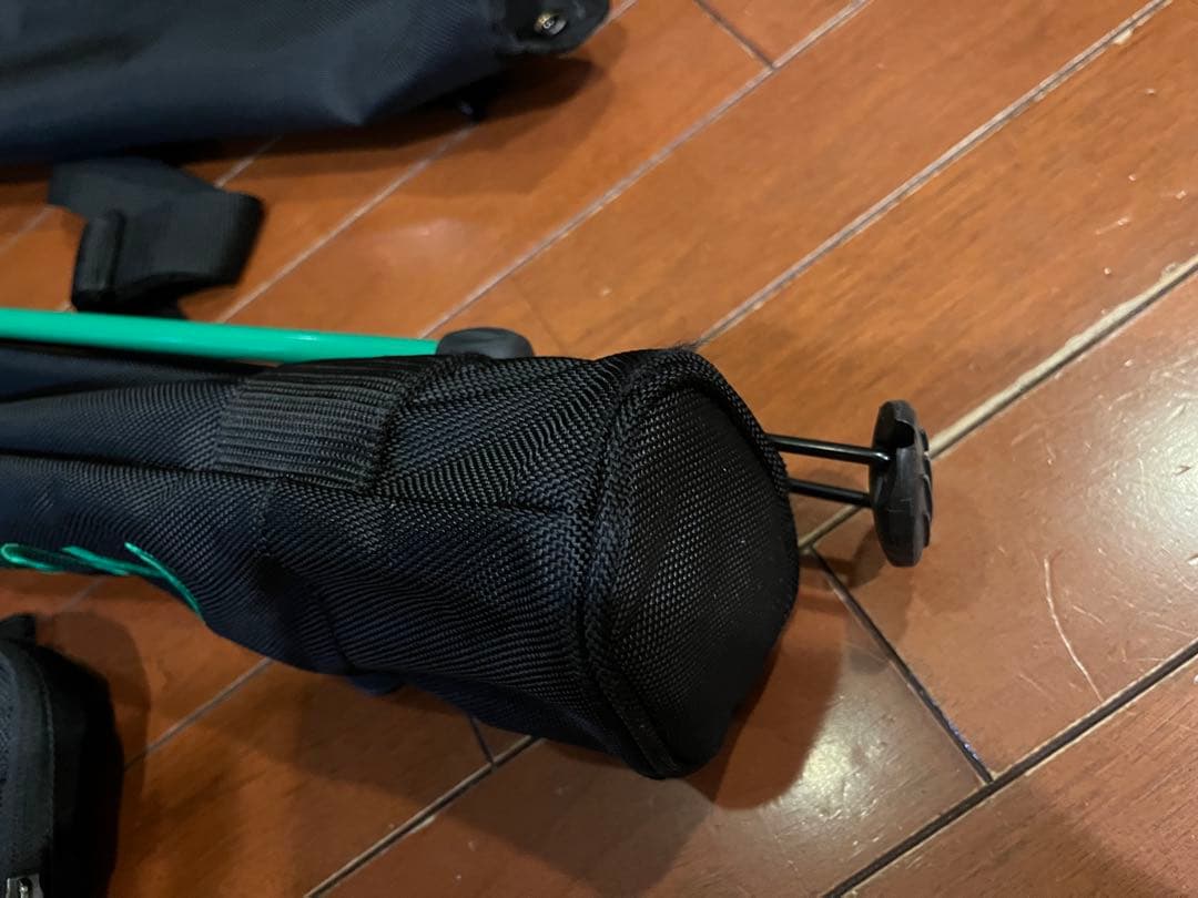 BEAMSGOLF セルフスタンドゴルフケース　ブラック/グリーン