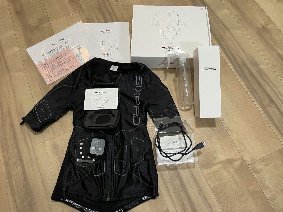 ウエイトトレーニング SIXPAD PowerSuit (Top & Bottom)