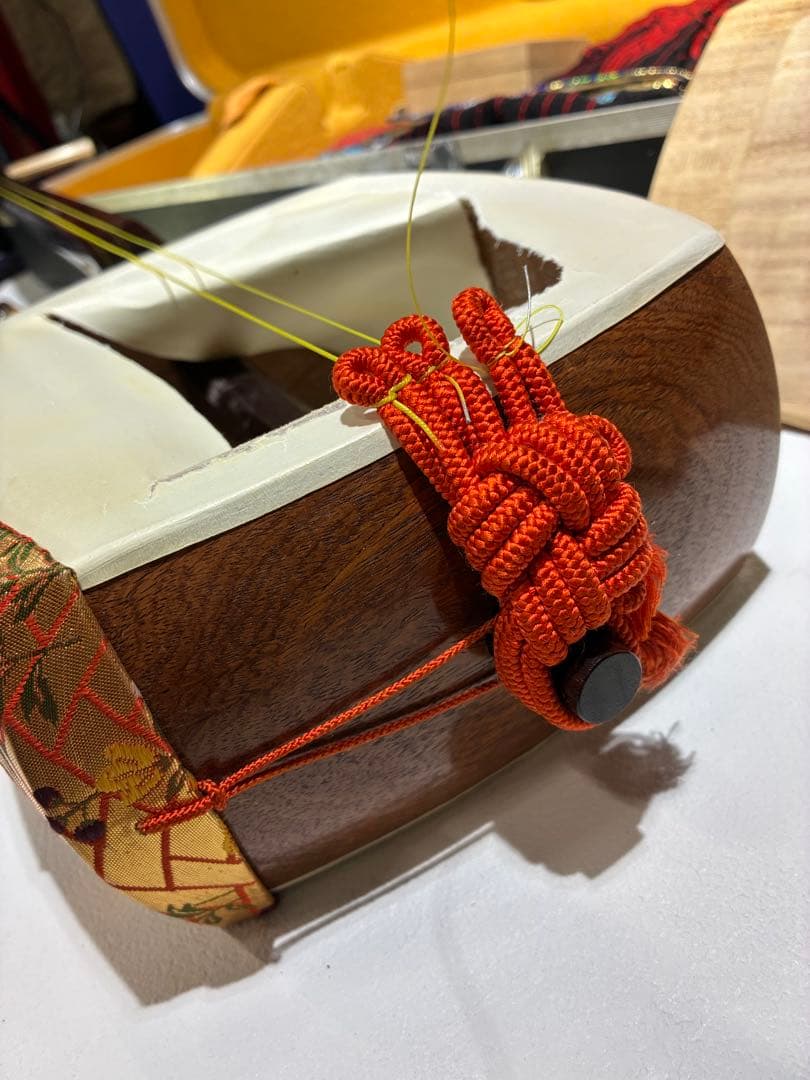 希少最高級 三味線 セット K18 18金 金細 綾杉胴 バチ 撥 糸巻 駒