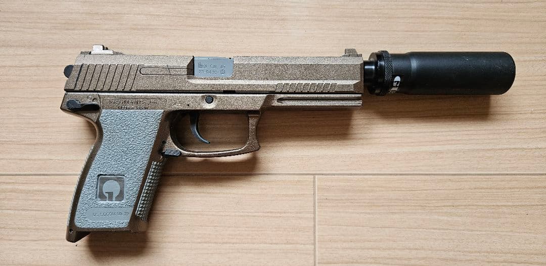 mk23 socomガス ガン サイレンサー付き