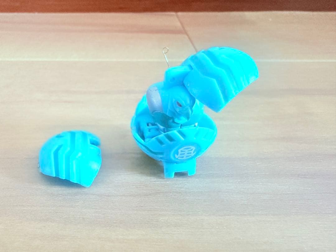 【ジャンク品】爆丸バトルブローラーズ　シュンキット　風属性