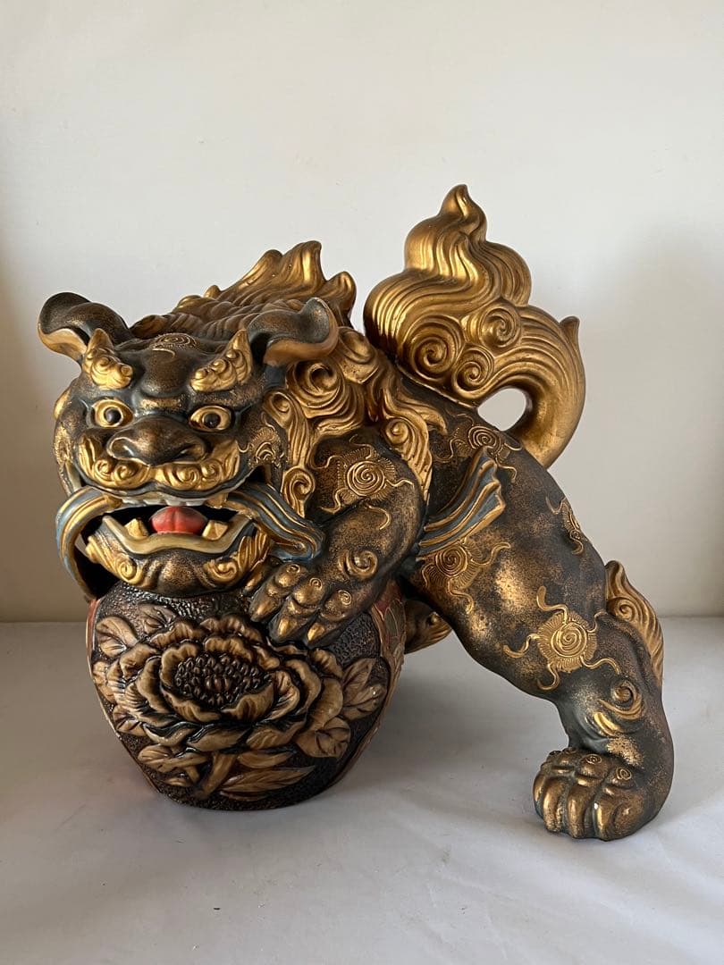 置物　色絵金彩 獅子置物 高30cm 貴重/西き—001