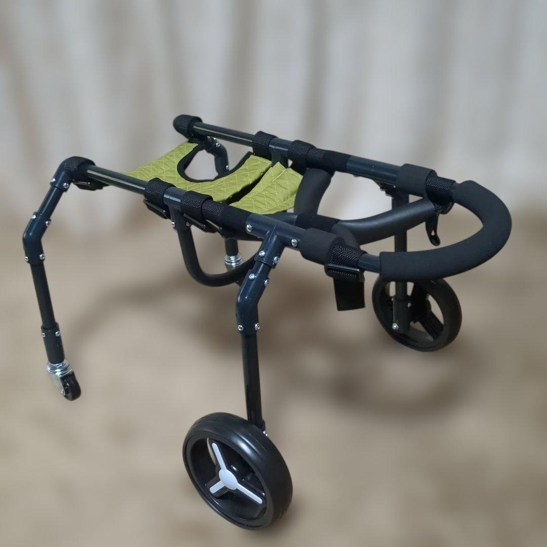 ワンちゃん4輪　食事補助　犬用車椅子　体制維持　犬の歩行器　介護用