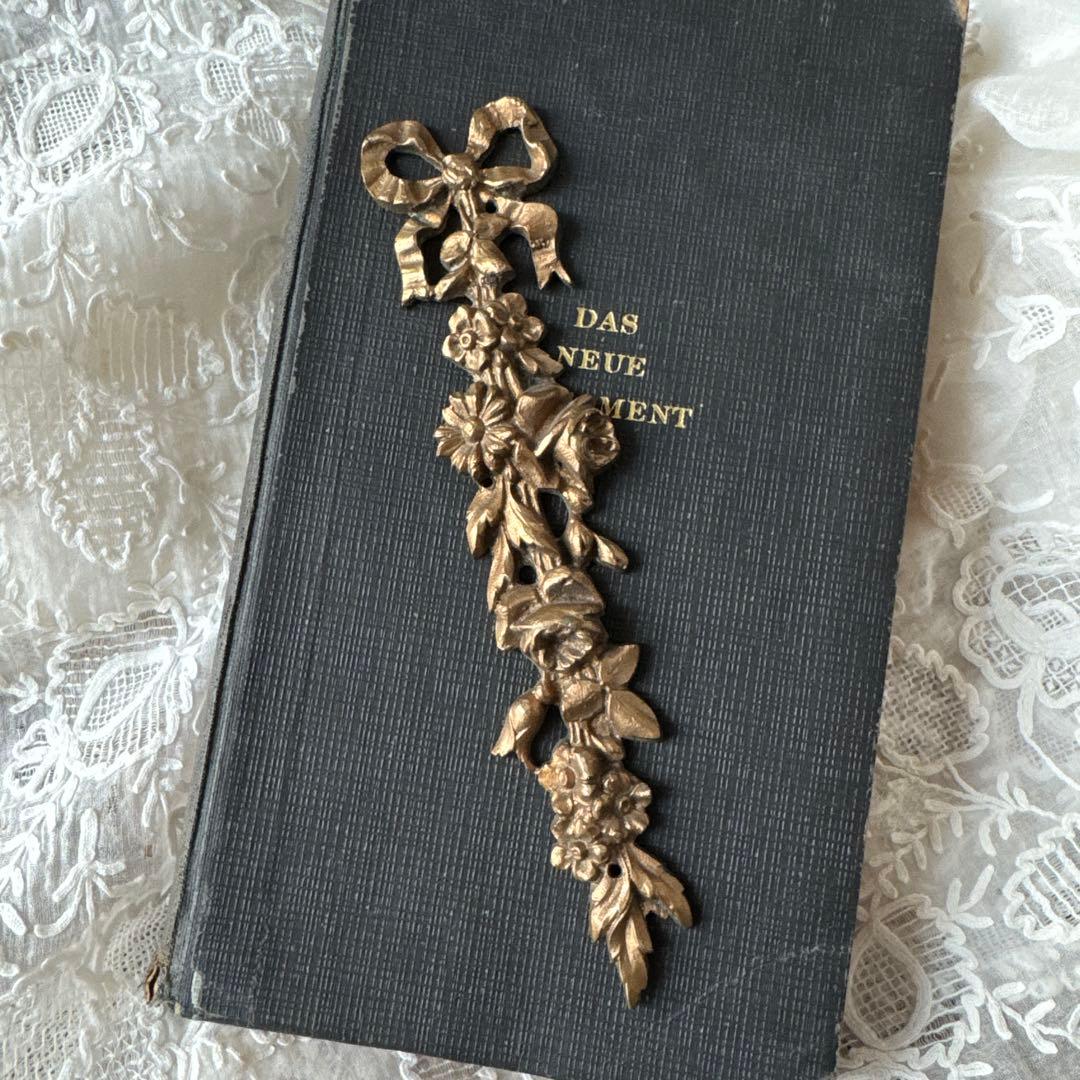 フランスアンティーク　オルモル装飾パーツ　リボンモチーフ　レリーフ