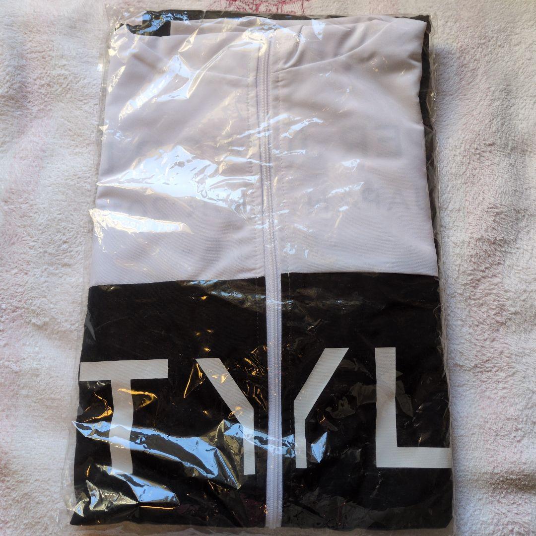 SUPERJUNIOR　D&E STYLE ウインドブレーカー　ウニョク