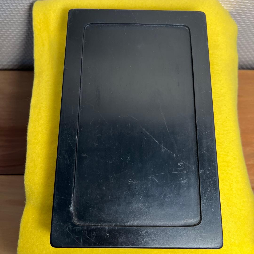 ⭕️端渓硯　牡丹彫刻美しい　硯陰を削り彫り