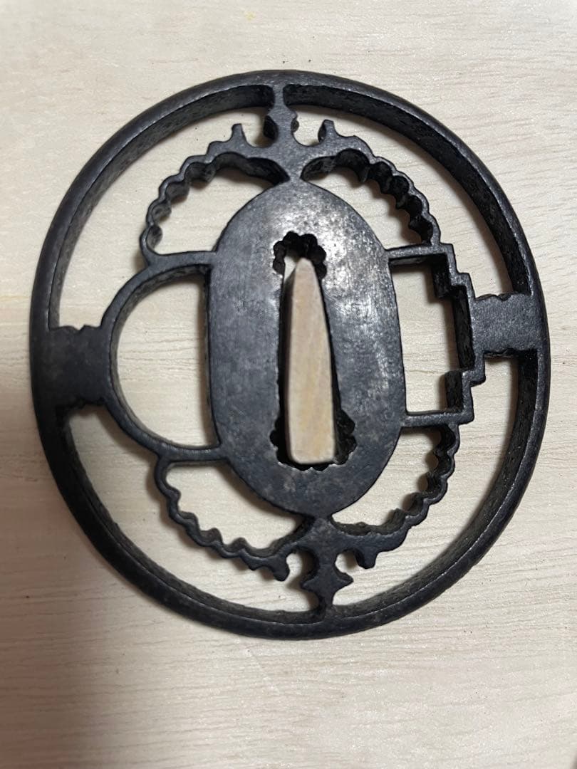 鍔　鉄地鍔　時代物　武具