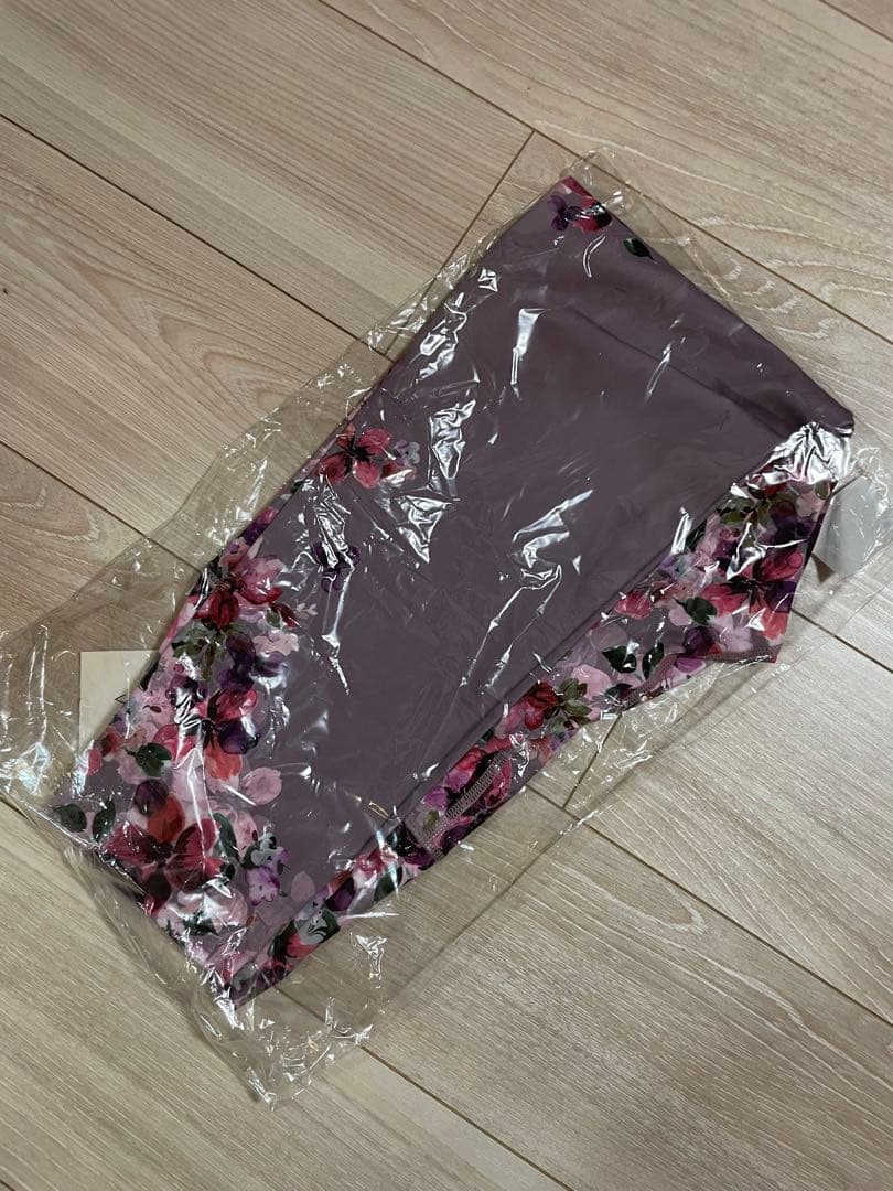 【プロフ必読】SUKALA スカーラフルオブフラワーパネルレギンス　M