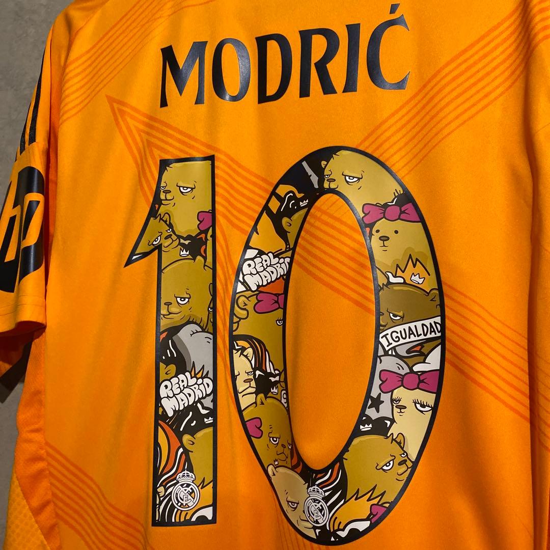 モドリッチ　レアル・マドリード　24/25 アウェイ　サマーツアー仕様