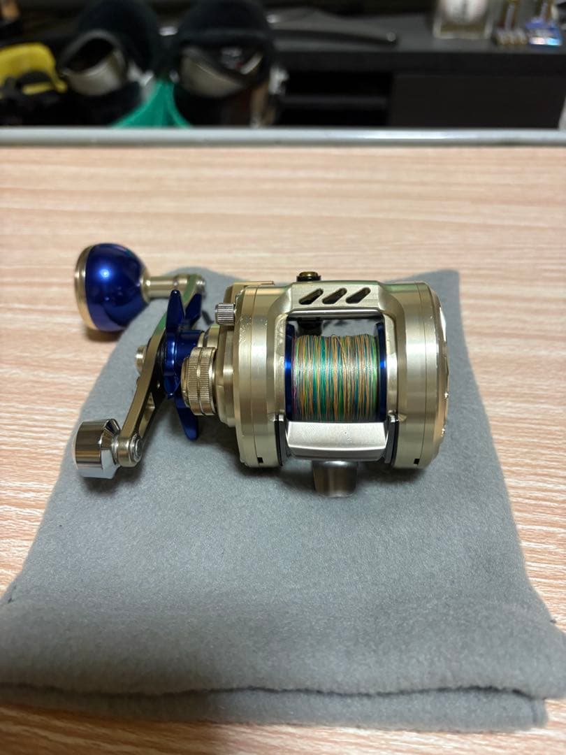 リール DAIWA MILLIONAIRE BASARA 200H-L