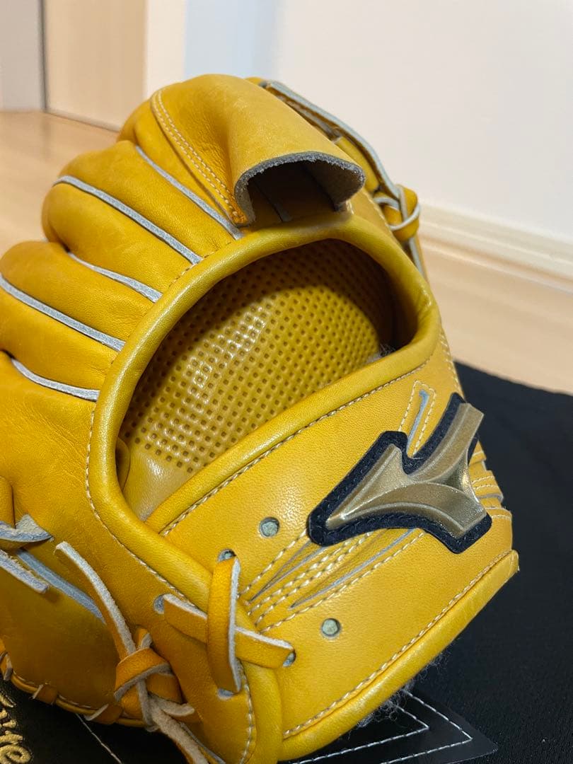 【新品】人気モデル　ミズノ グローバルエリート　硬式用　投手用