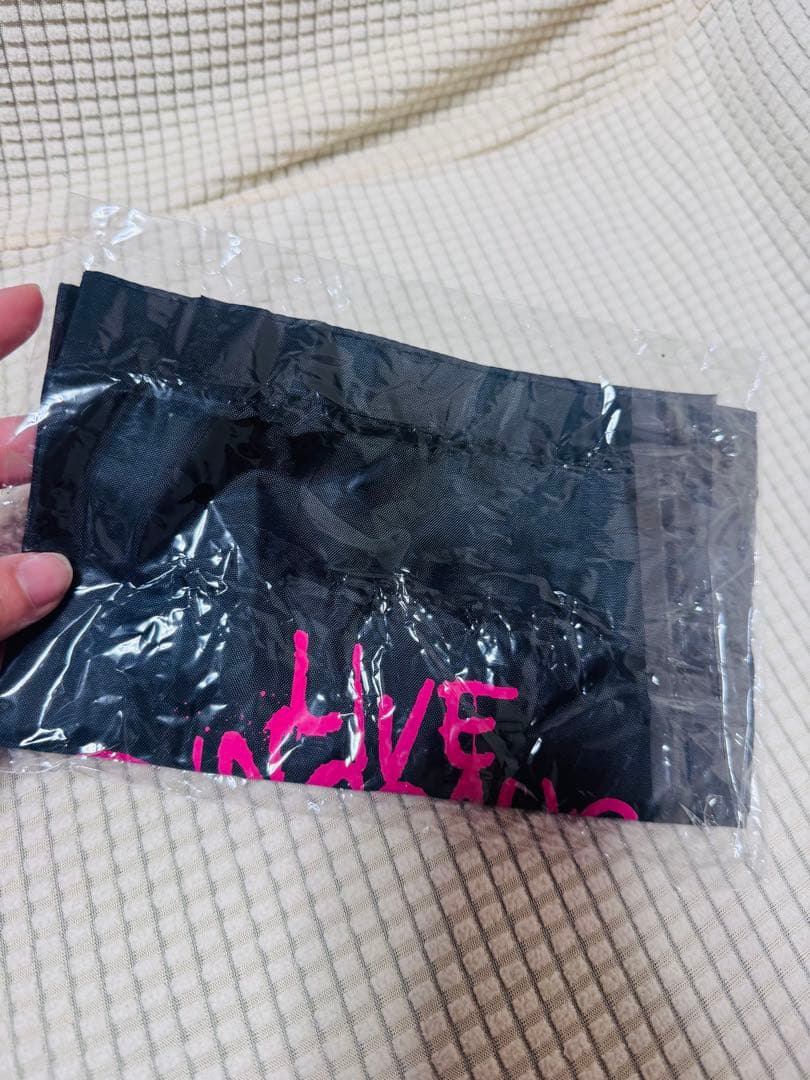 あ*る様 【新品・未開封】超希少‼️B’z30周年SCENES×Disneyコラ