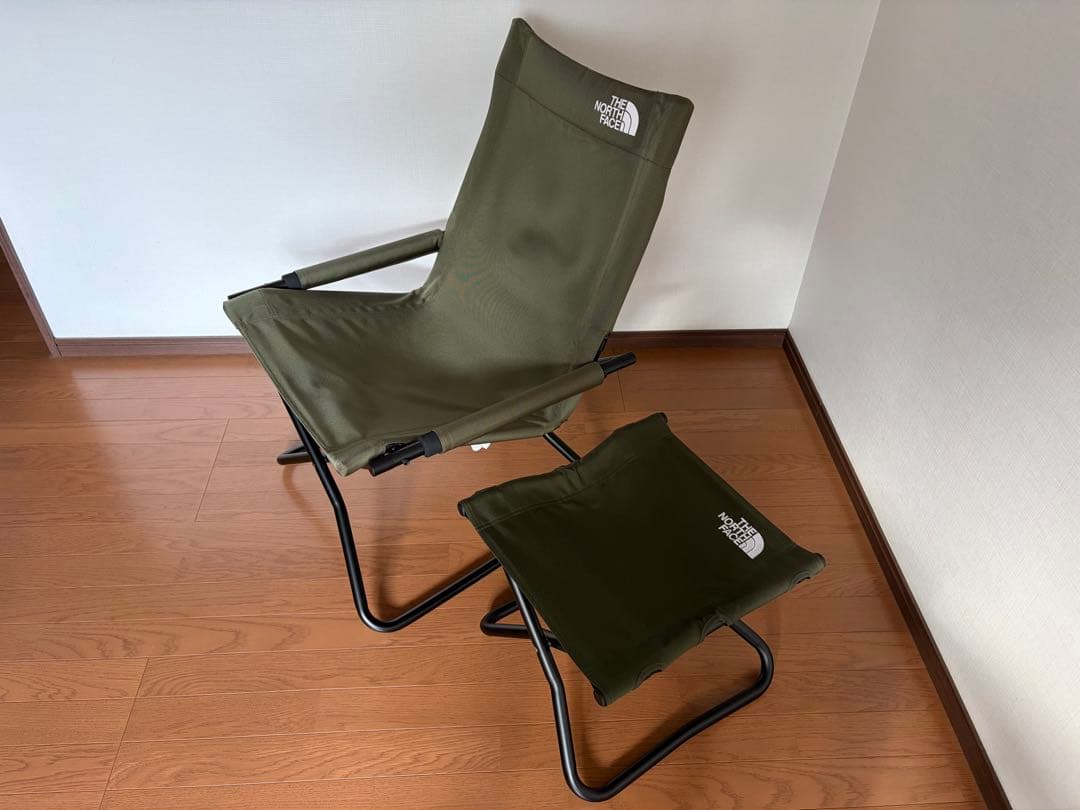 ノースフェイス　キャンプチェアとスツール