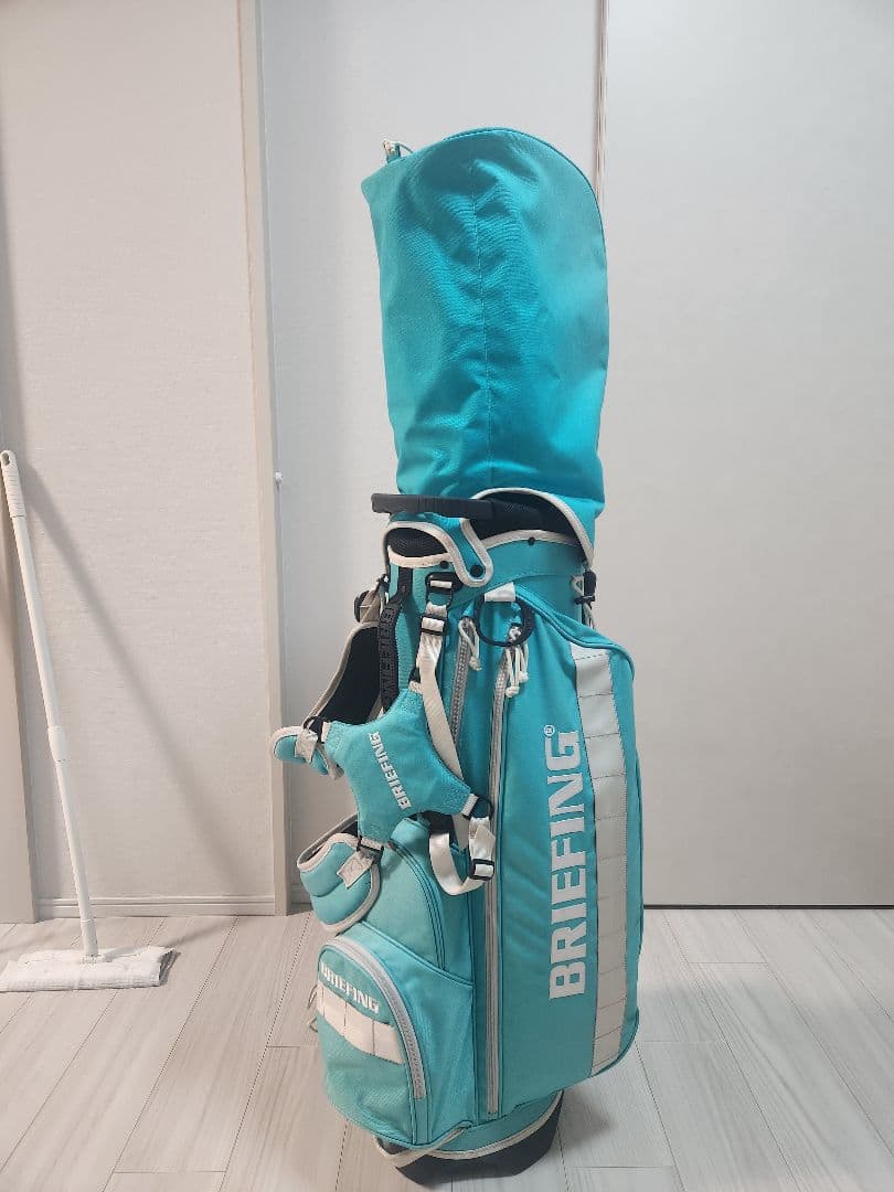 【美品】CR-4#02 ブリーフィング キャディバッグ　ネームプレート付