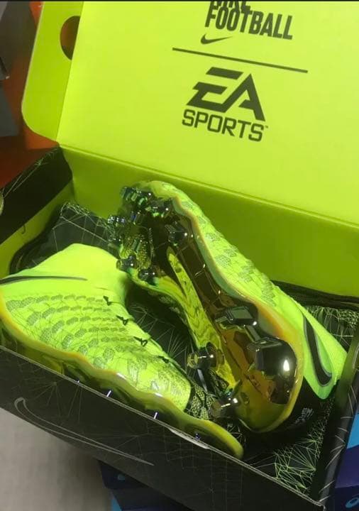 新品 ナイキ ハイパーヴェノム ファントム3 DF SE FG 25cm即日発送