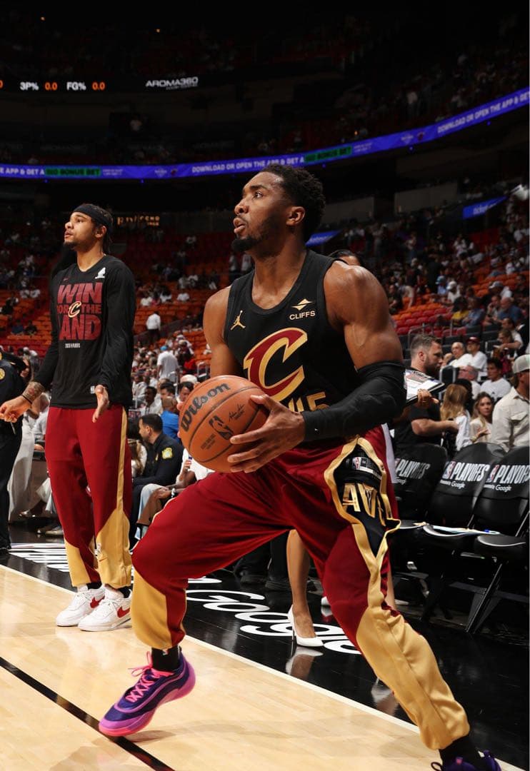 キャバリアーズNBA25シーズン選手支給品ワームアップブレイクパンツMサイズ